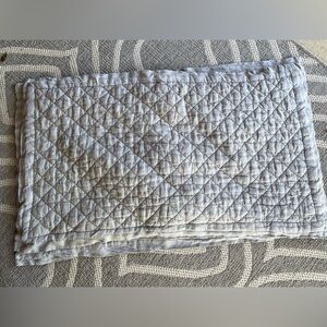 2x Pottery BarnBelgian flax linen diamond quilted king covers set of 2